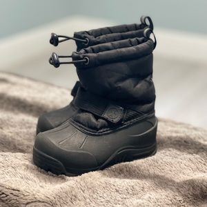 Toddler Northside snow boots size 8